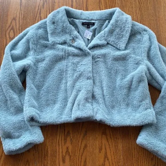 Kendall & Kylie Cropped Faux Fur Jacket Size Large C25